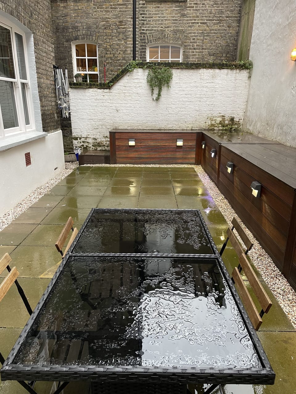 Enormous private terrace- sole use of the guests. Dining area.