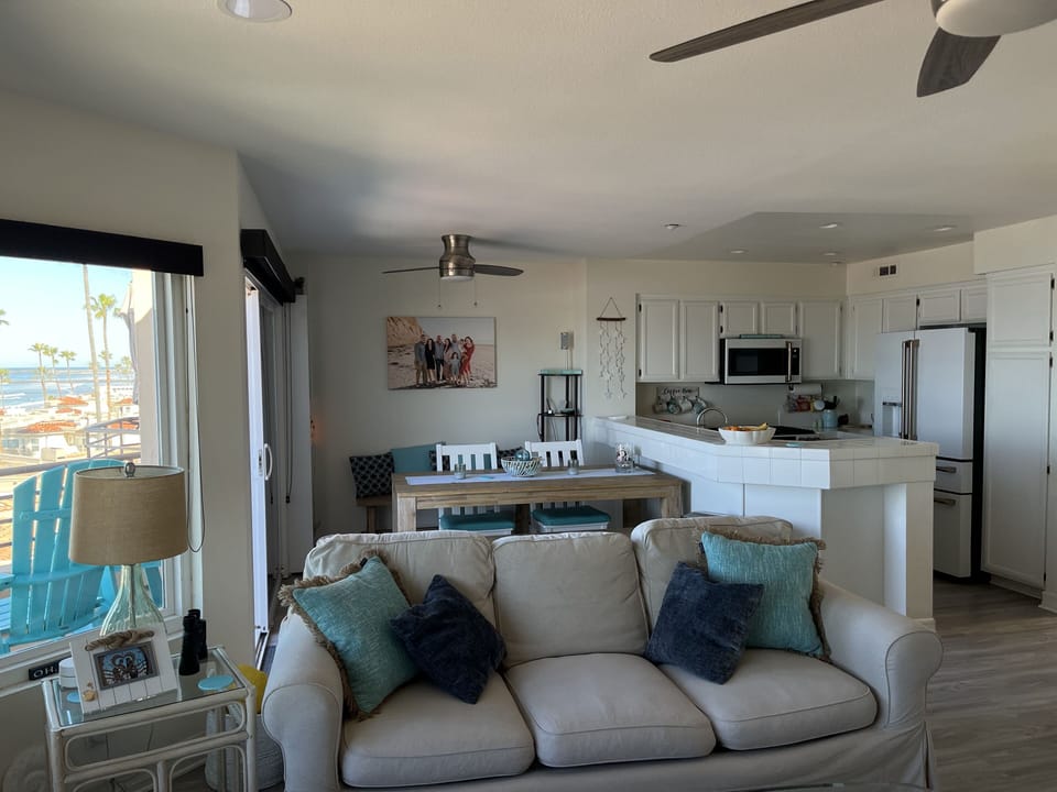 Dining Area - This couch replaced with 2 Oversized Electric Recliners! 