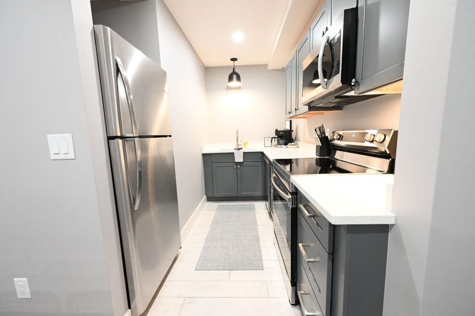 More kitchen