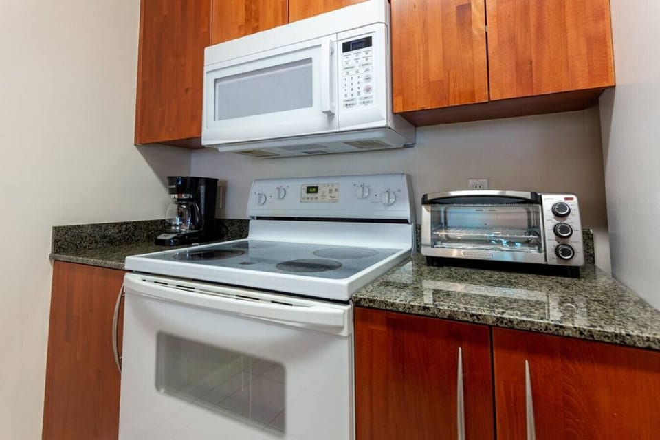 Fully equipped kitchen with complete set of cookware