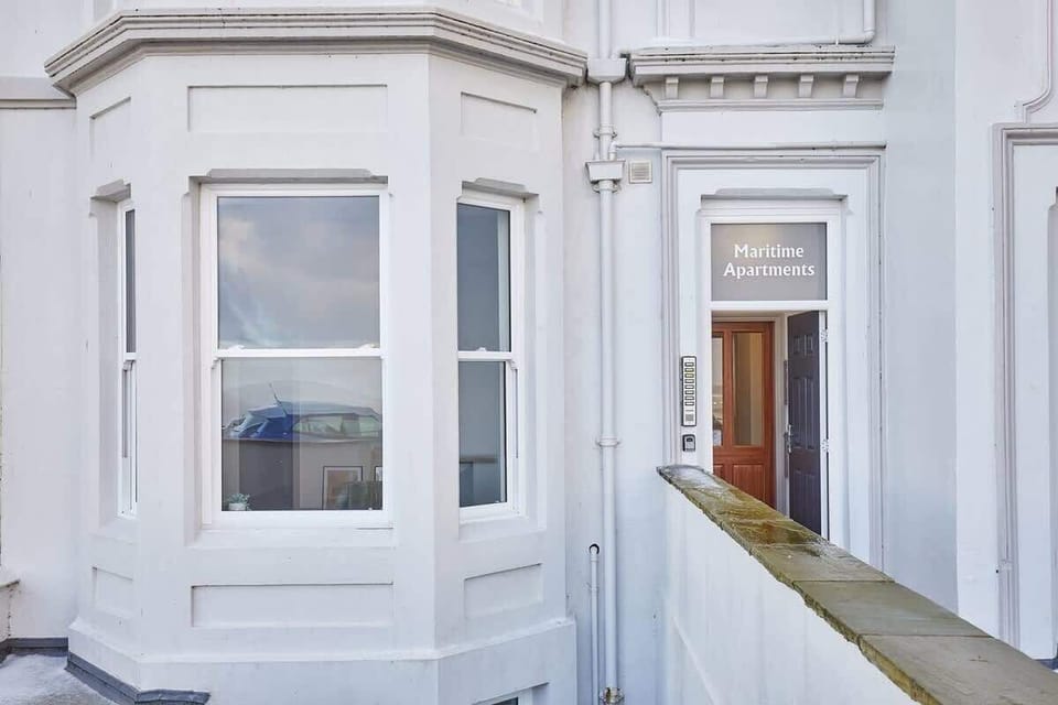 2 Maritime Apartments, Scarborough - Host & Stay