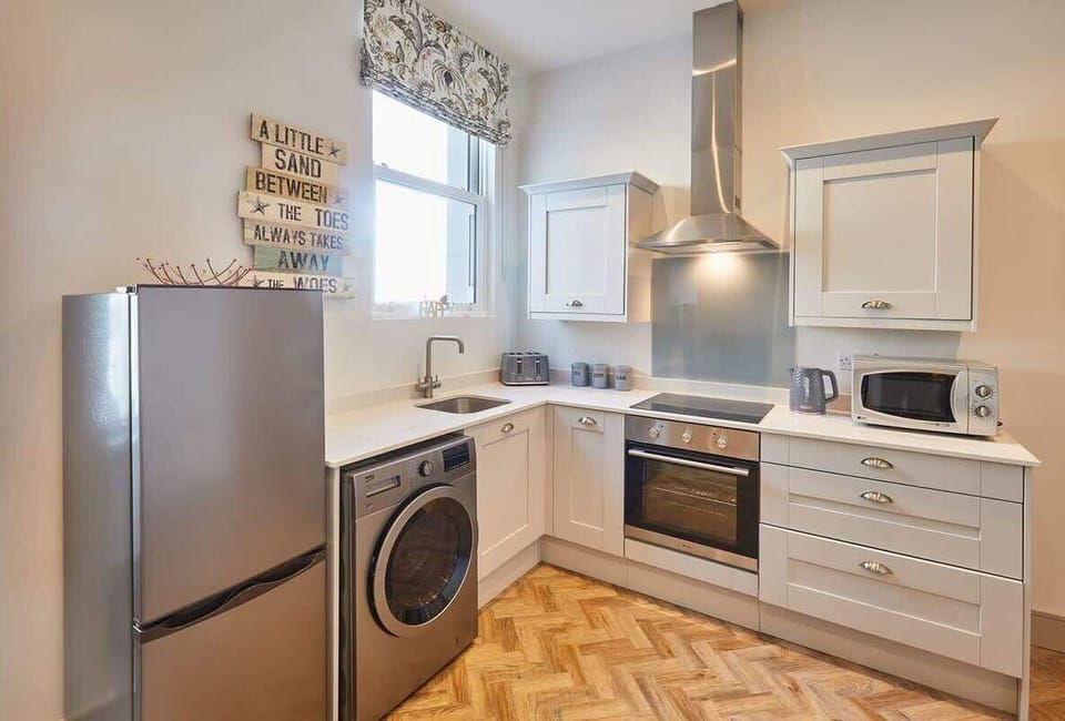 2 Maritime Apartments, Scarborough - Host & Stay
