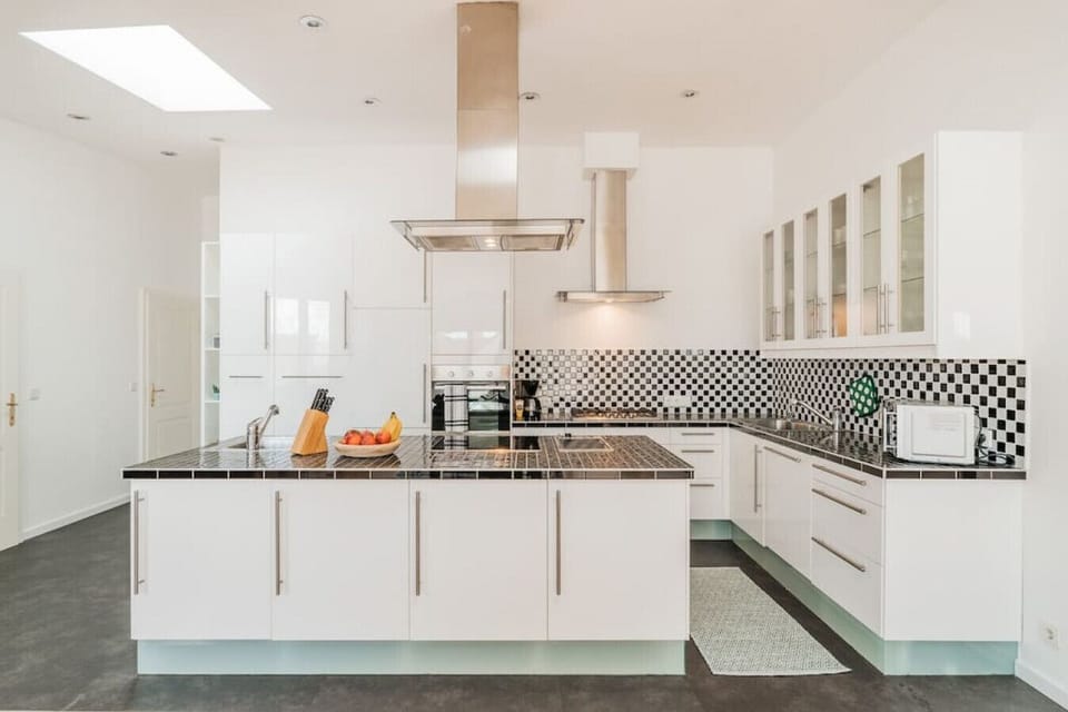 Big kitchen with large cooking area