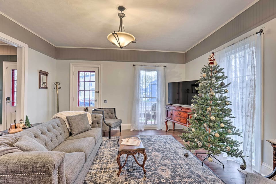 Penn Yan Vacation Rental | 4BR | 2BA | Stairs Required | 2,519 Sq Ft