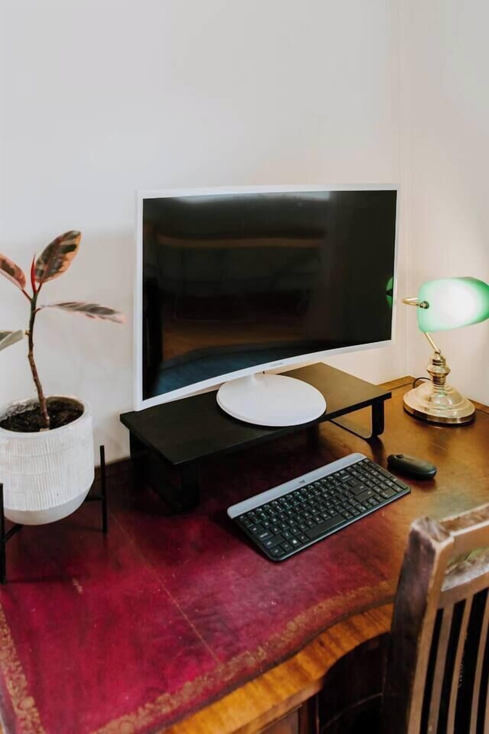 A monitor, keyboard and mouse make it easy to hook up your laptop for the ultimate holiday set up.