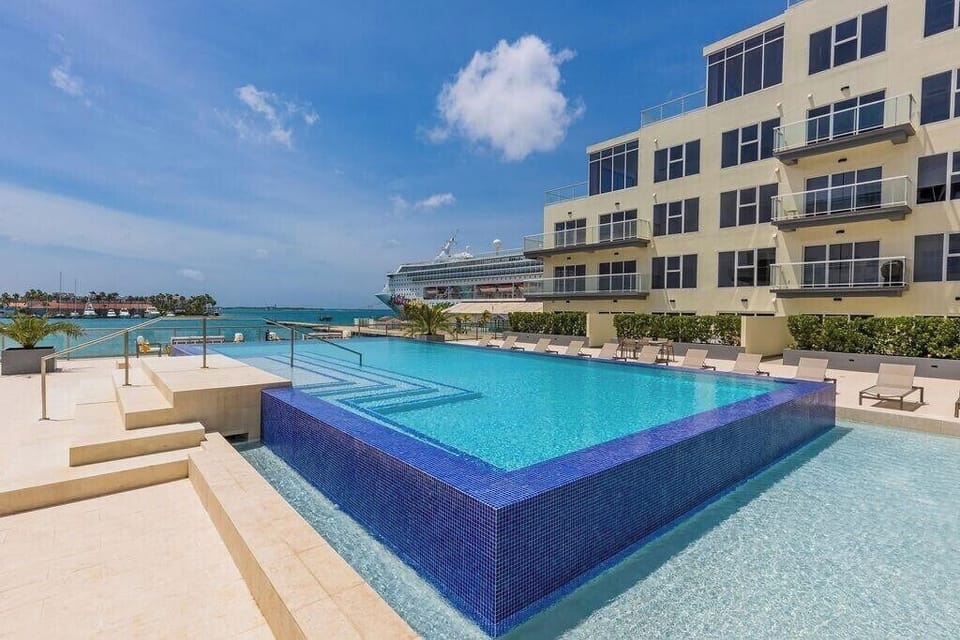Milateo Suite-2BDR-2BTH-Pool (93)