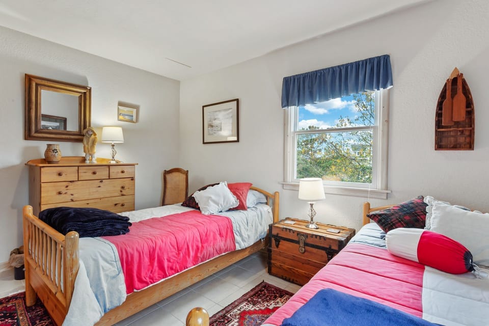 Double twin bedroom