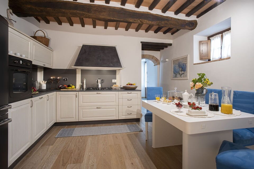 Cabinetry, Countertop, Furniture, Property, Kitchen, Wood, Kitchen Stove, Interior Design, Architecture, Building