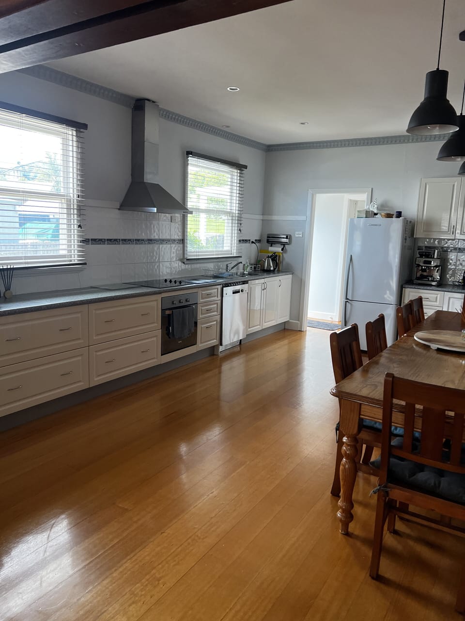 Huge kitchen for the whole family 