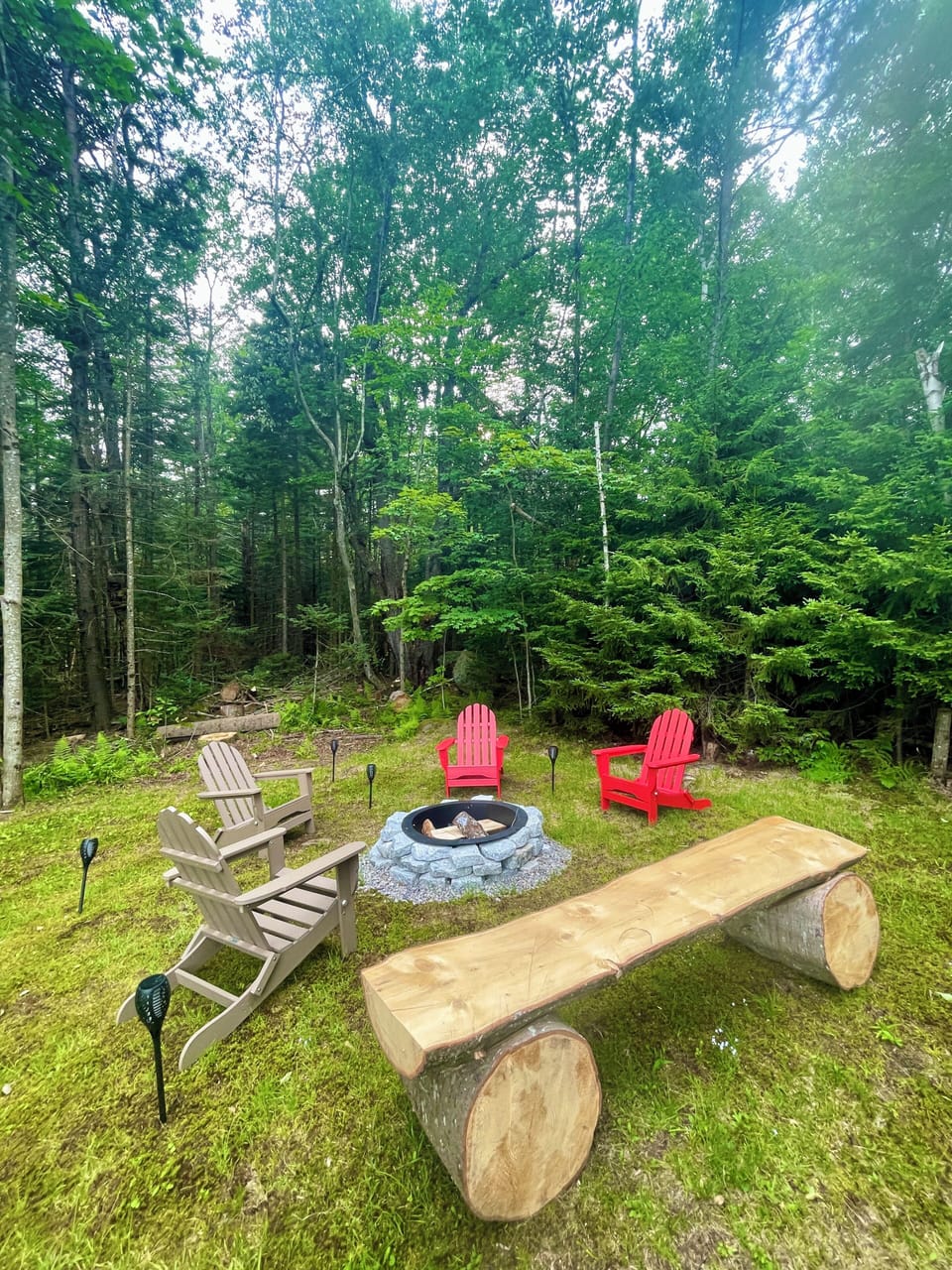 Outdoor fire pit