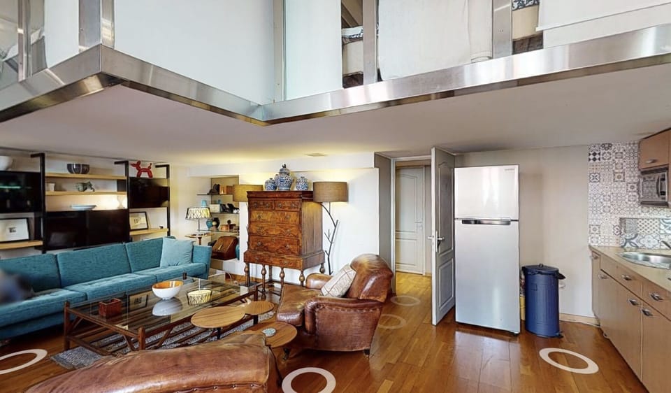 Door ways from North to South side sitting rooms crossing private hall/entrance