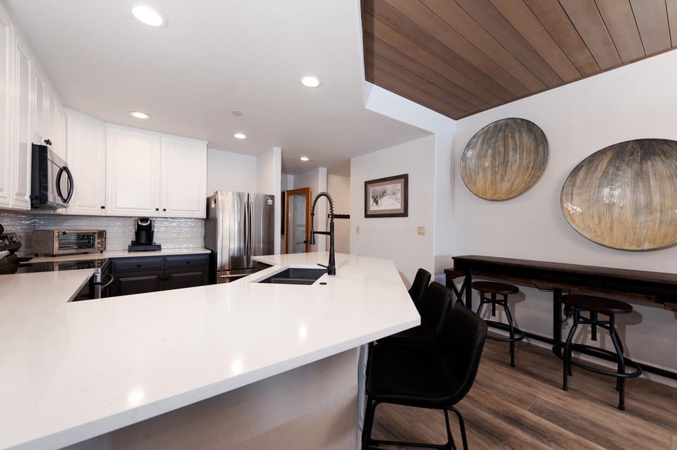 Fully Stocked Kitchen