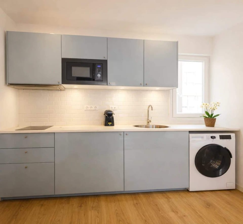 Bright Kitchen Space for Meals, Washer Included