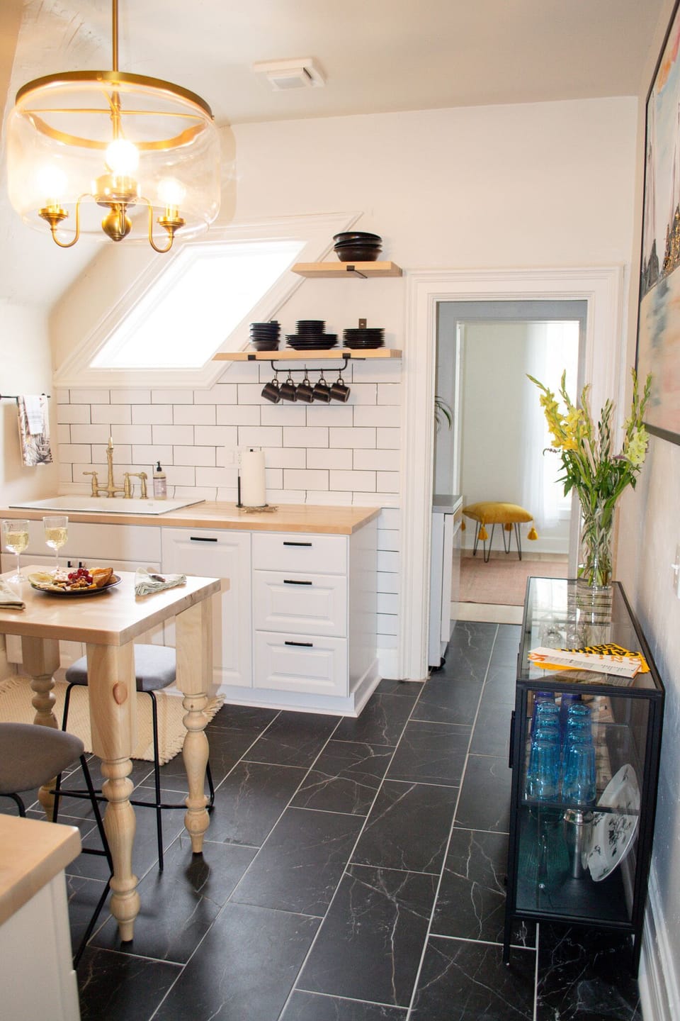 Eat-in kitchen