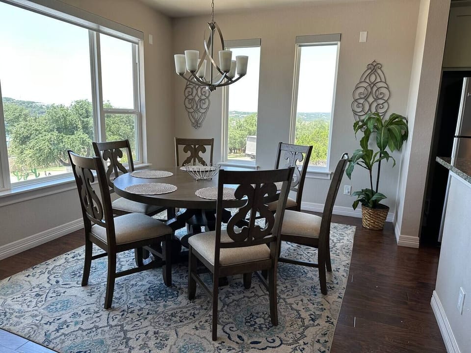 Dinning room table seats six. Also have 2 bar stools for the island in kitchen/dinning room. 