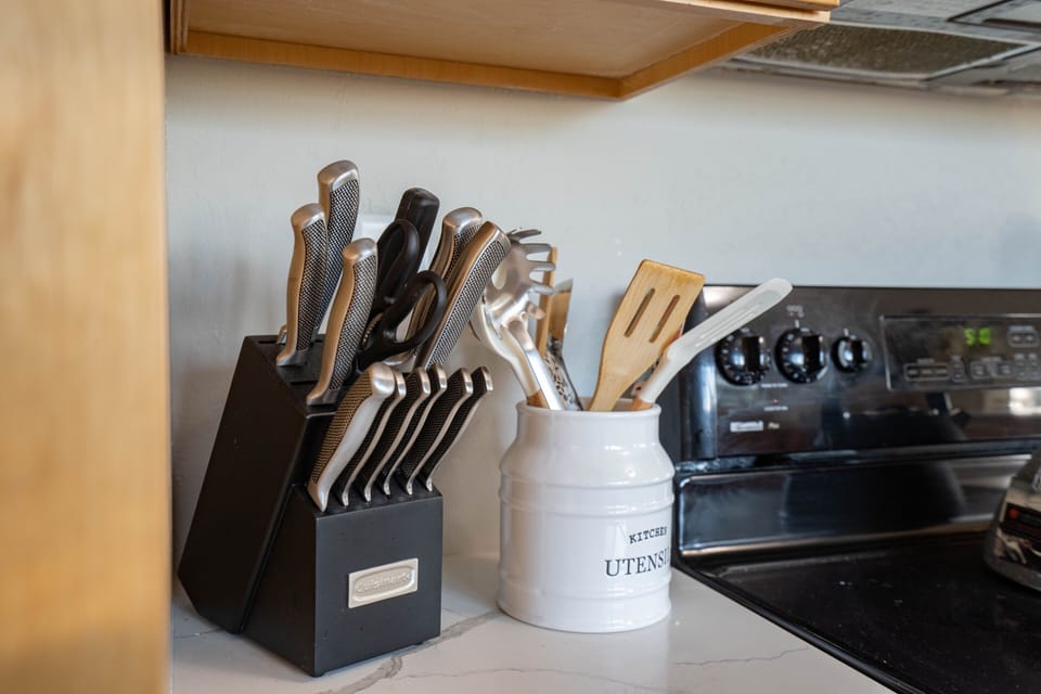 All the necessities you need to cook!