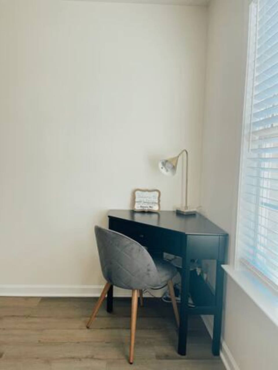 Workstation perfect for remote work. Free high speed wi-fi provided.