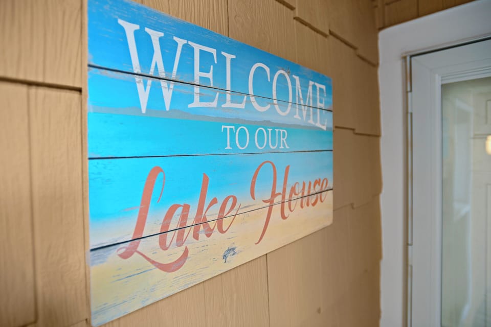 Welcome to Bay Breeze.