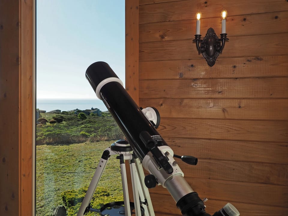 Telescope for viewing stars and wildlife