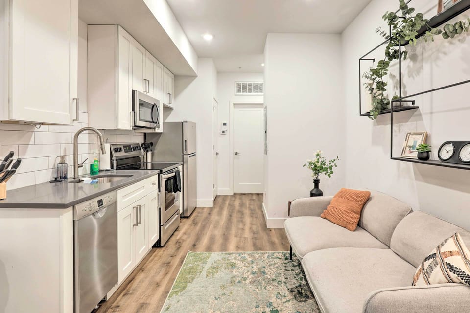 Kitchen | Drip Coffee Maker | Pots & Pans | Toaster