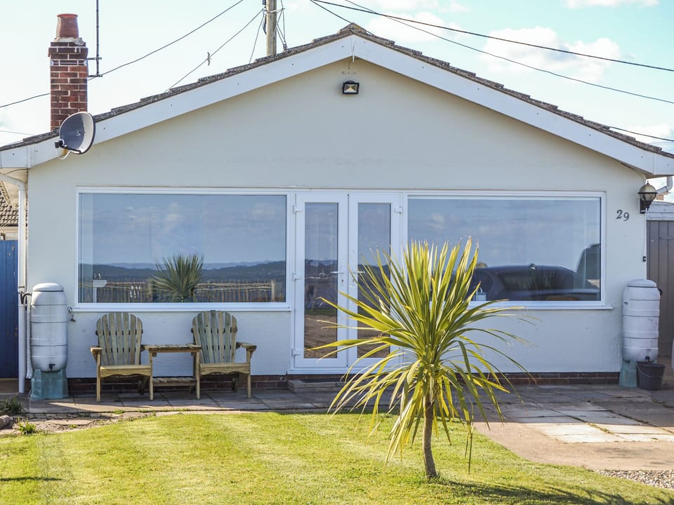 Exterior | Sunrise Beach, Scratby