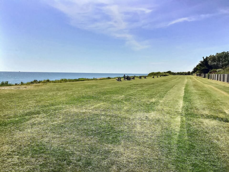 Outdoor area | Seaview, Rustington