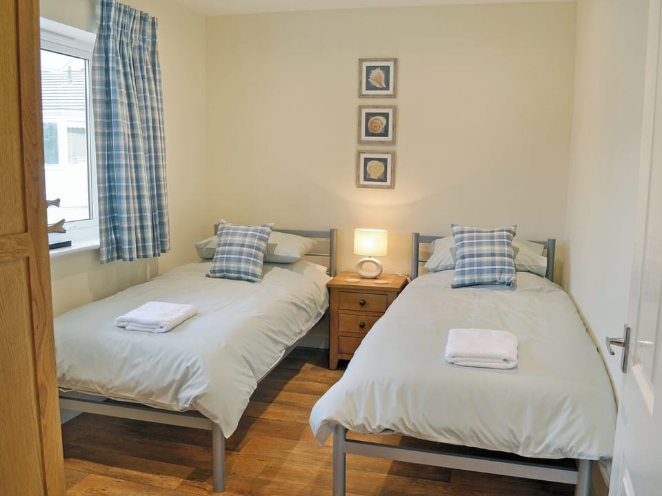 Twin bedroom | Tegen, Tywardreath, nr. Fowey