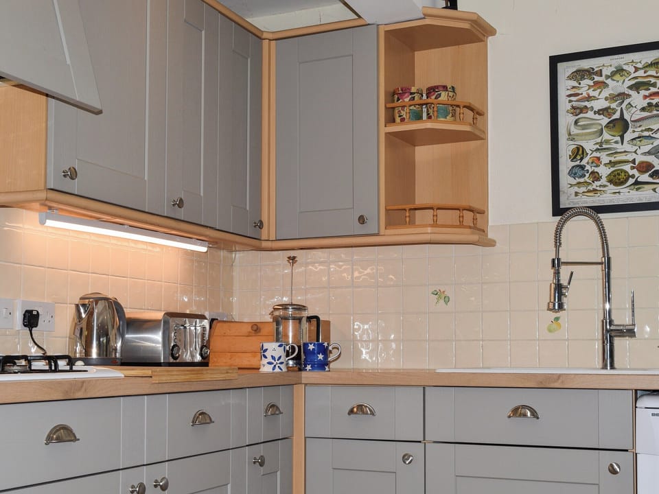 Kitchen | Courtenay Street 5, Salcombe