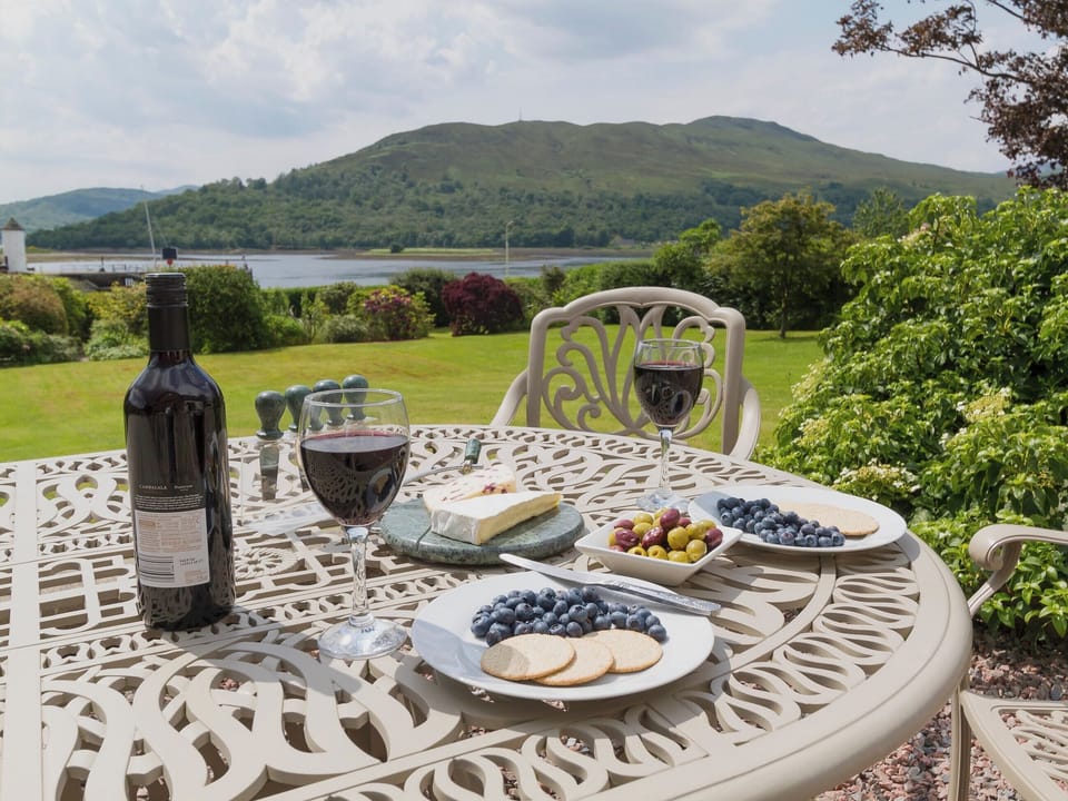 Enjoy a bite to eat on the terrace | Torfern, Corpach, near Fort William