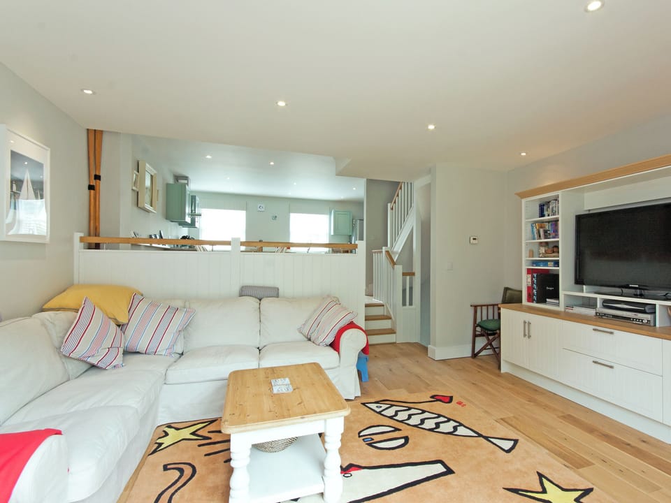 Eddystone Row 2, Coronation Road, Salcombe