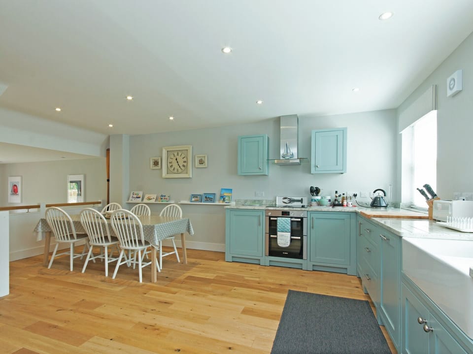 Eddystone Row 2, Coronation Road, Salcombe