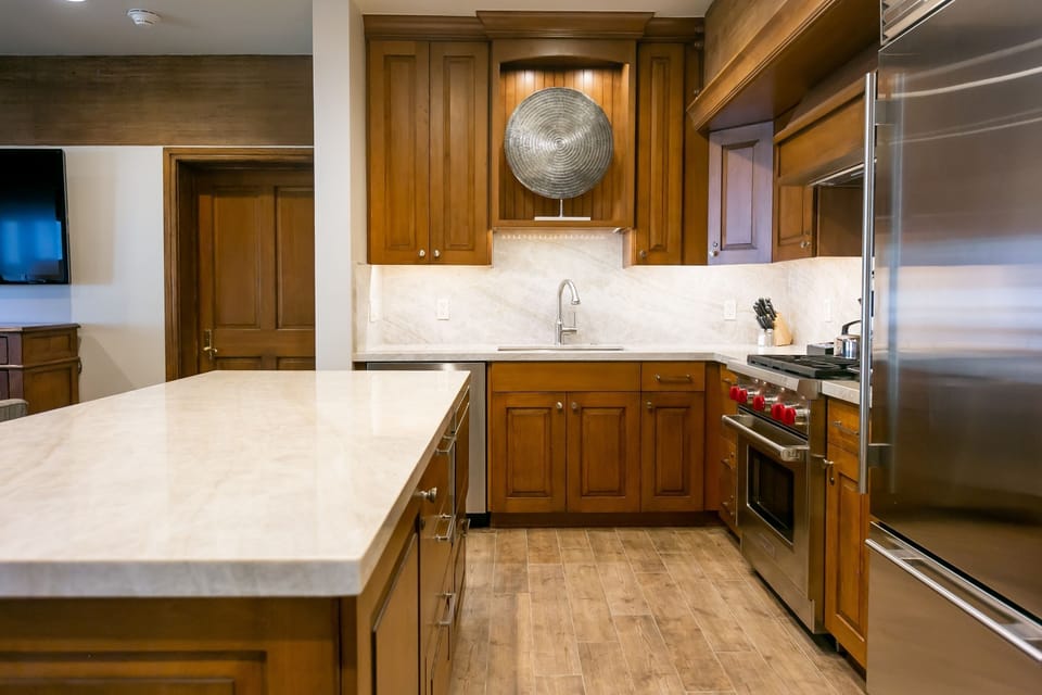 Flooring, Hardwood, Room, Indoors, Furniture