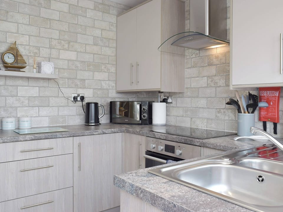 Well-equipped kitchen | Sea Dreams - Sandy Hill Park, Saundersfoot