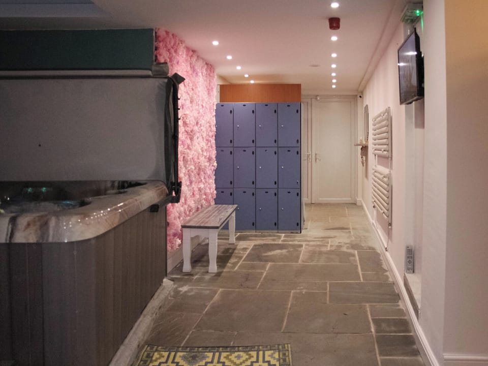 Spa area | Hillcrest, Bolsover, near Chesterfield