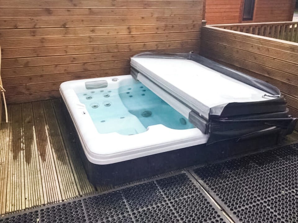 Hot tub | Oakwood Lodge - Felmoor Park, Felton, near Morpeth
