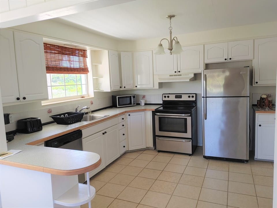 Beach House full kitchen including dish washer
