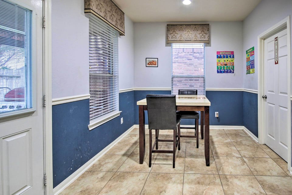 Dining Area | Dishware/Flatware | 1st Floor