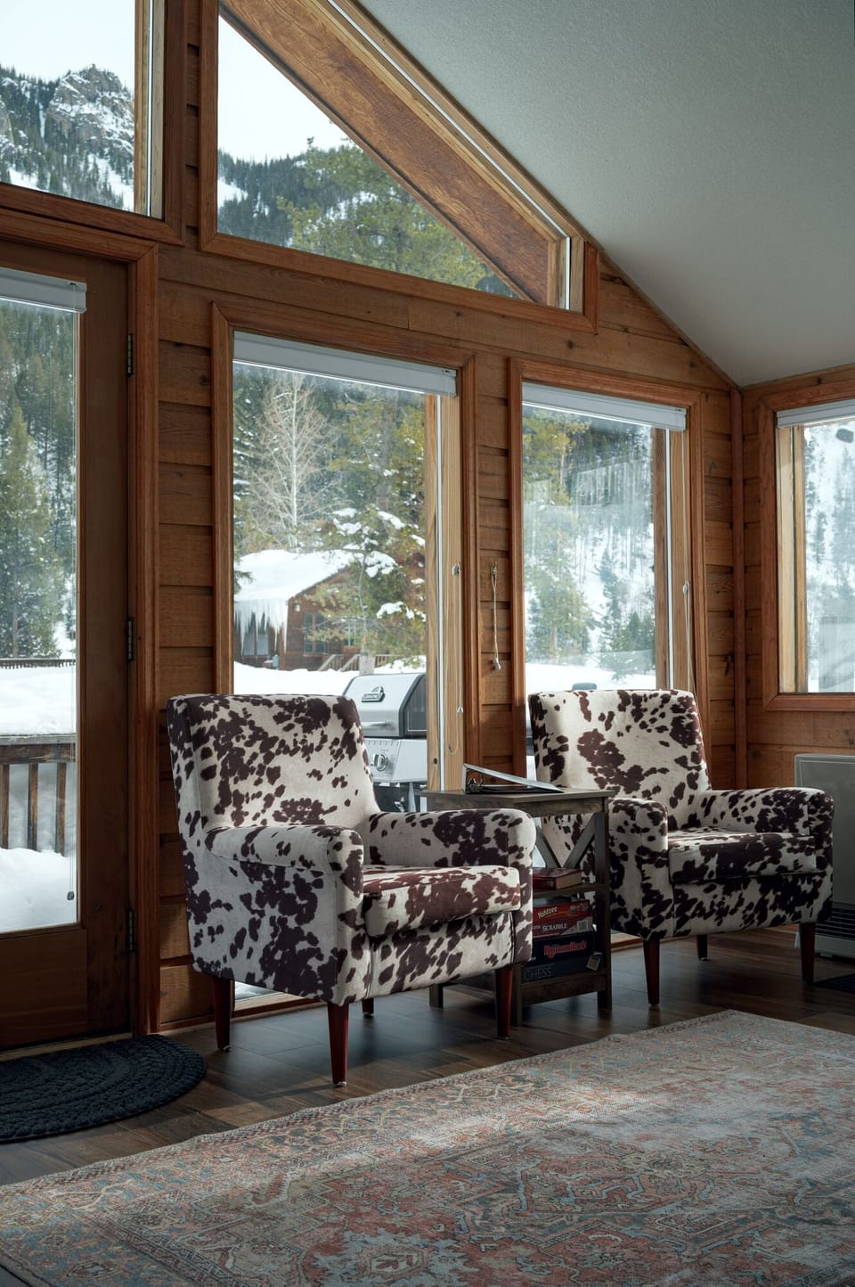 Neva Cabin Living Room