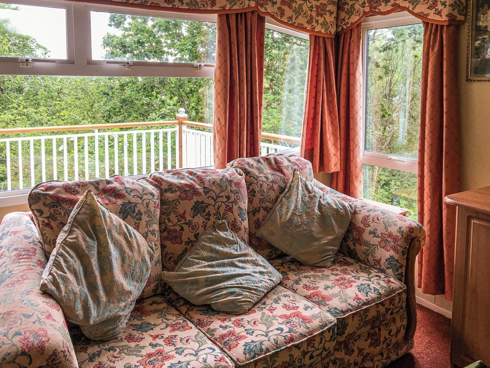 Living area | Siskin Lodge - Lunga Estate Lodges, Craobh Haven