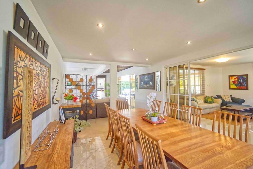 Tortuga C33 - Large golf view villa with pool, jacuzzi and staff in beach resort (3046)