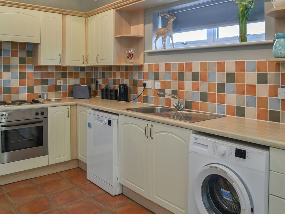 Kitchen | Roach - Wallrudding Farm Cottages, Doddington, near Lincoln