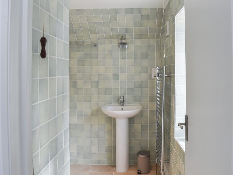 En-suite | The Sloop, Swanage
