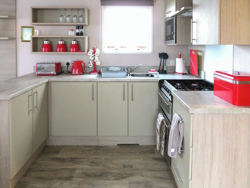 Kitchen | Windy Roost Lodge, Tydd St Giles