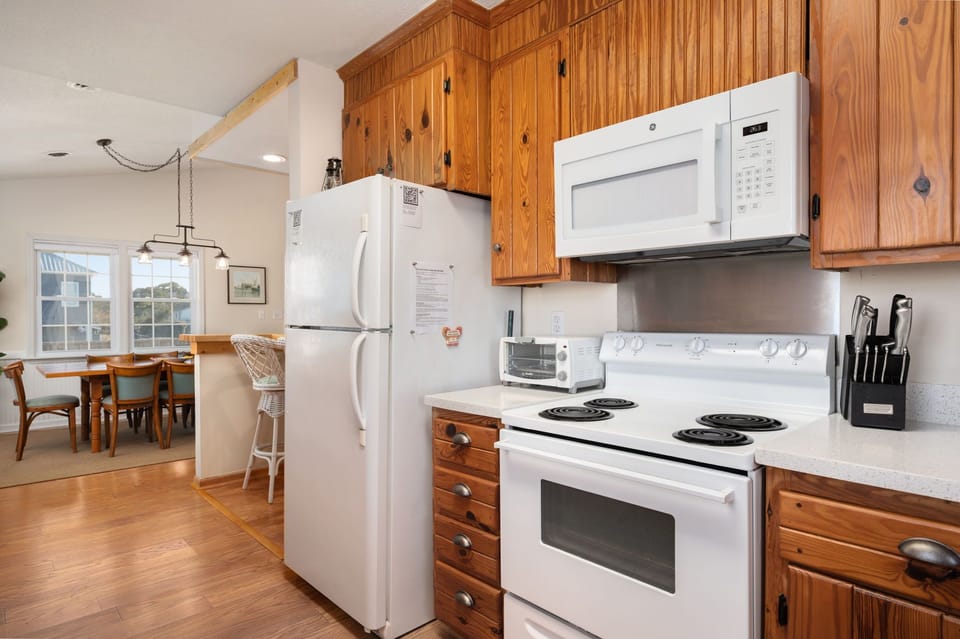 ONHC101A: Blue Water House | TL Kitchen and Dining