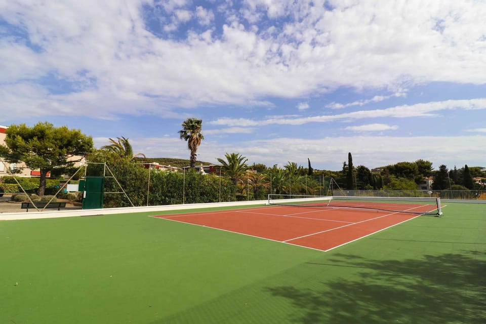 Sport court
