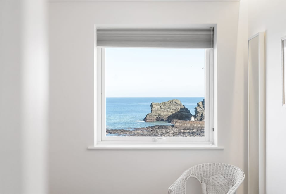 Shore Edge, Portreath: It's hard to escape a beautiful view in this property