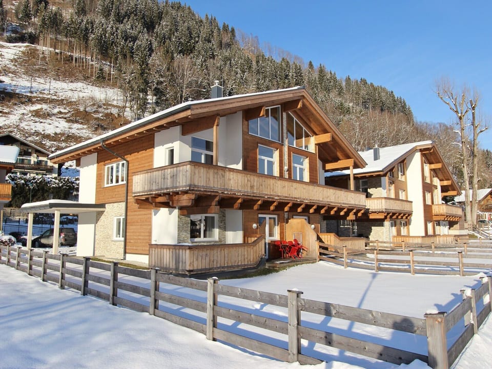 Holiday Home Exterior [winter]