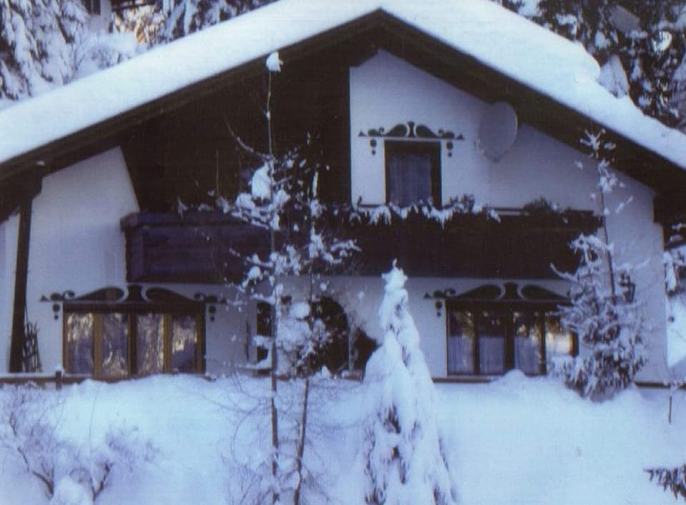 Holiday Home Exterior [winter]