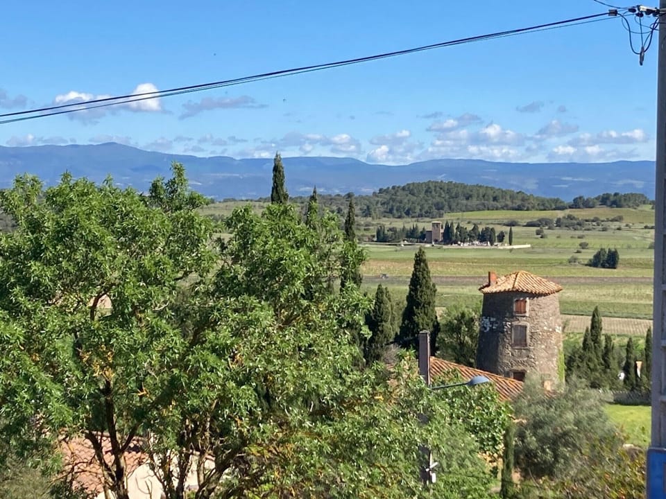 Surroundings [summer] (1-5 km)