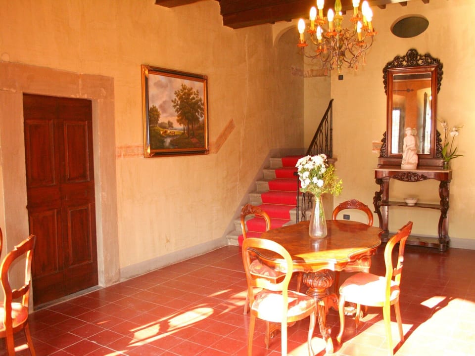 Entrance / Reception